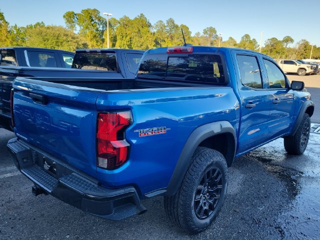 Used 2024 Chevrolet Colorado Trail Boss w/ Technology Package AWD/4WD image 7