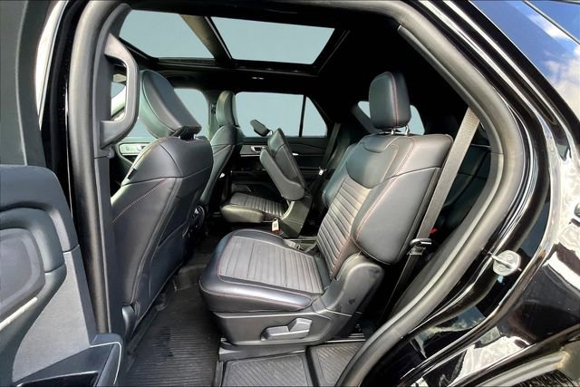 New 2025 Ford Explorer ST-Line w/ Premium Package image 10
