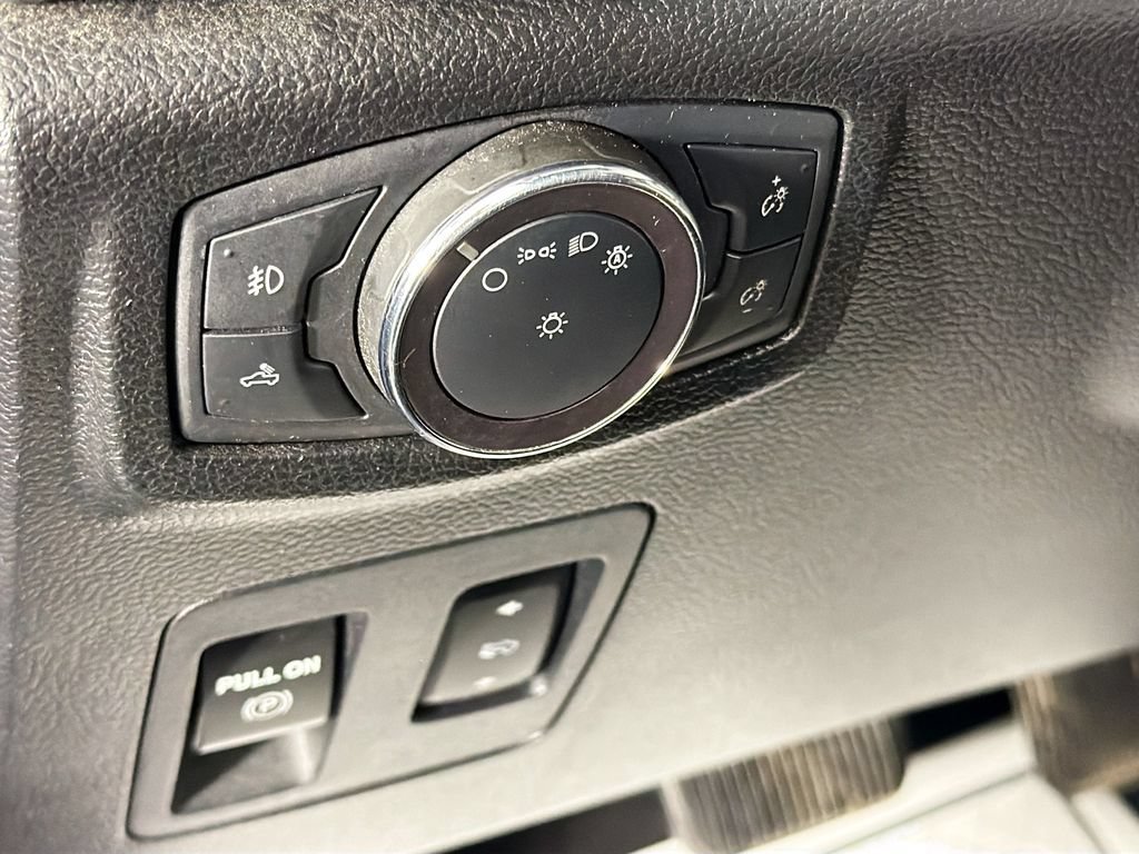 Used 2019 Ford F150 Lariat AWD/4WD image 10