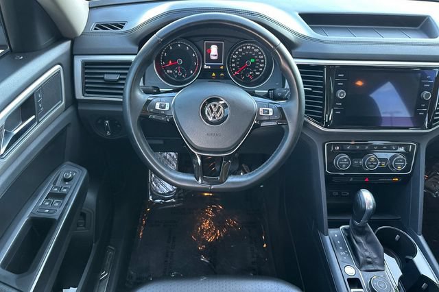 Used 2018 Volkswagen Atlas SEL AWD/4WD image 16