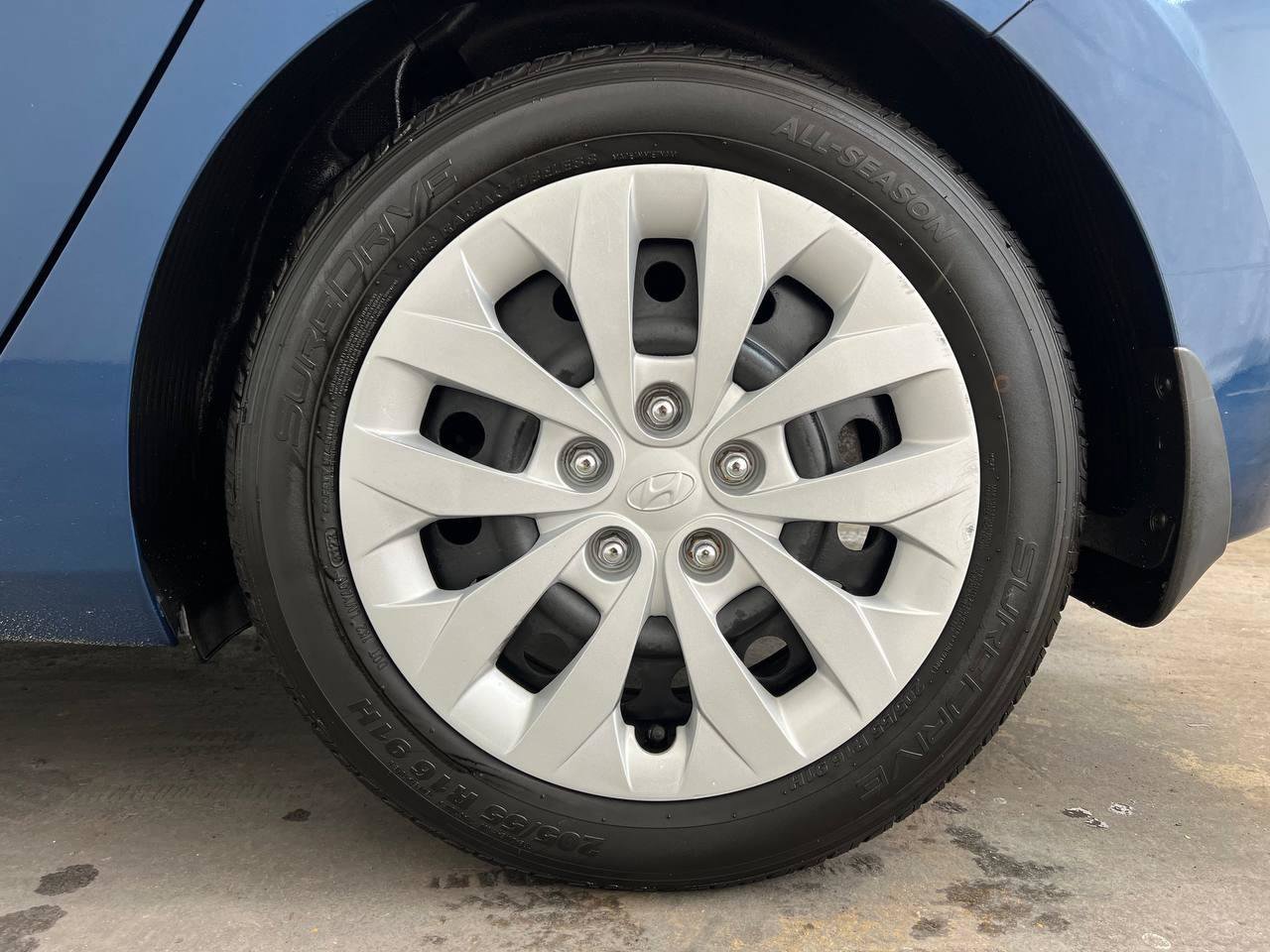 Used 2016 Hyundai Elantra GT FWD image 28