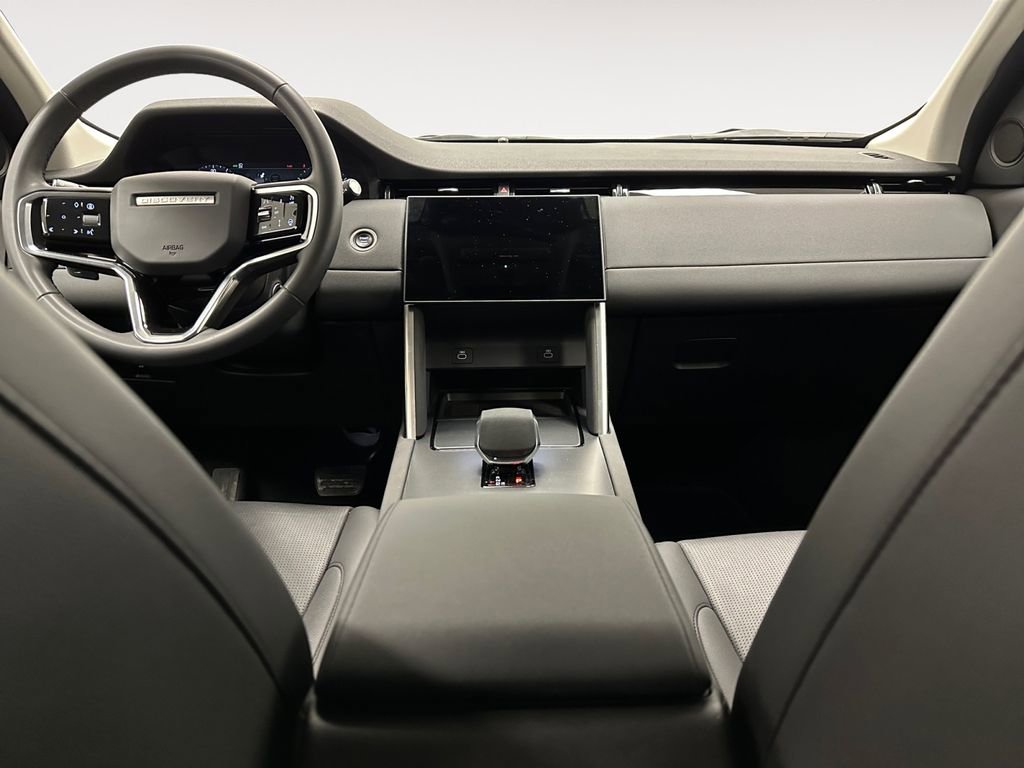 Used 2025 Land Rover Discovery Sport S image 11