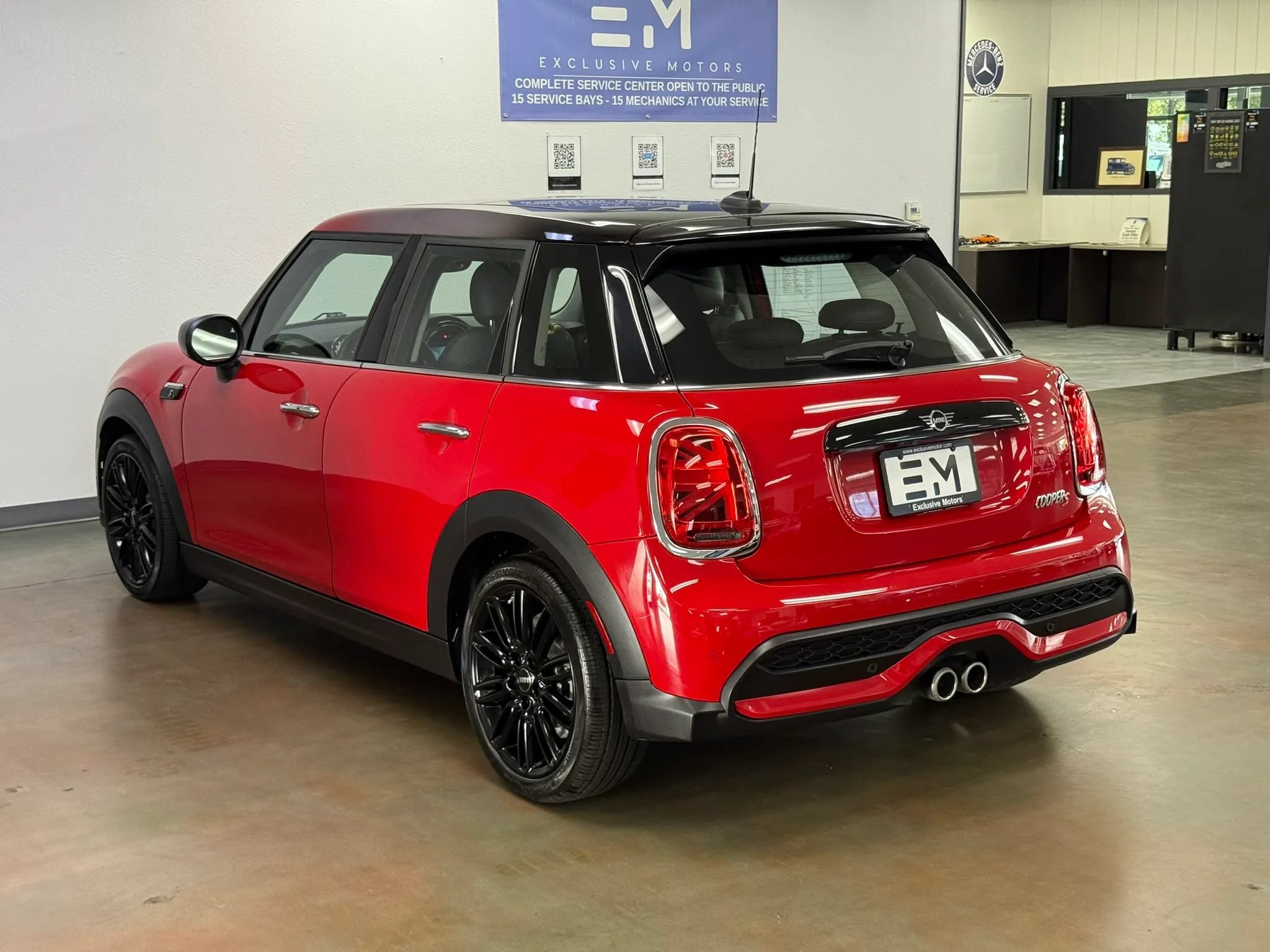Used 2023 MINI Cooper S FWD image 5