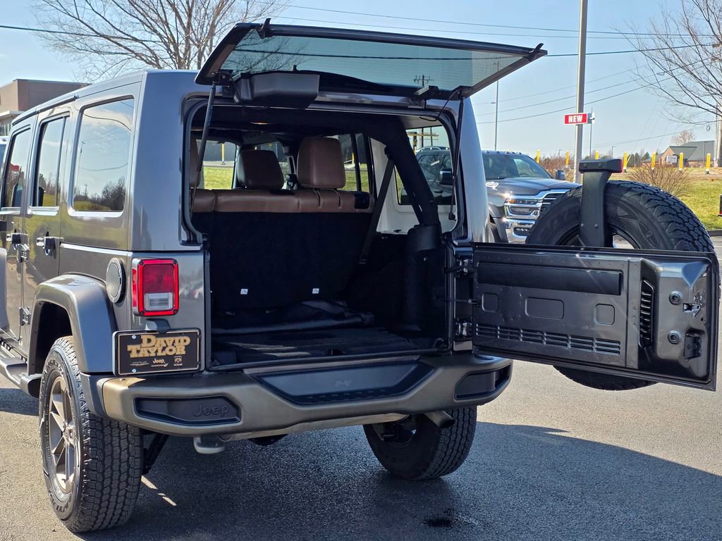 Used 2017 Jeep Wrangler Unlimited Sahara image 29