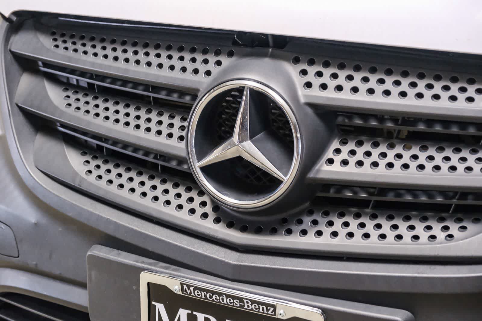 Used 2021 Mercedes-Benz Metris image 13