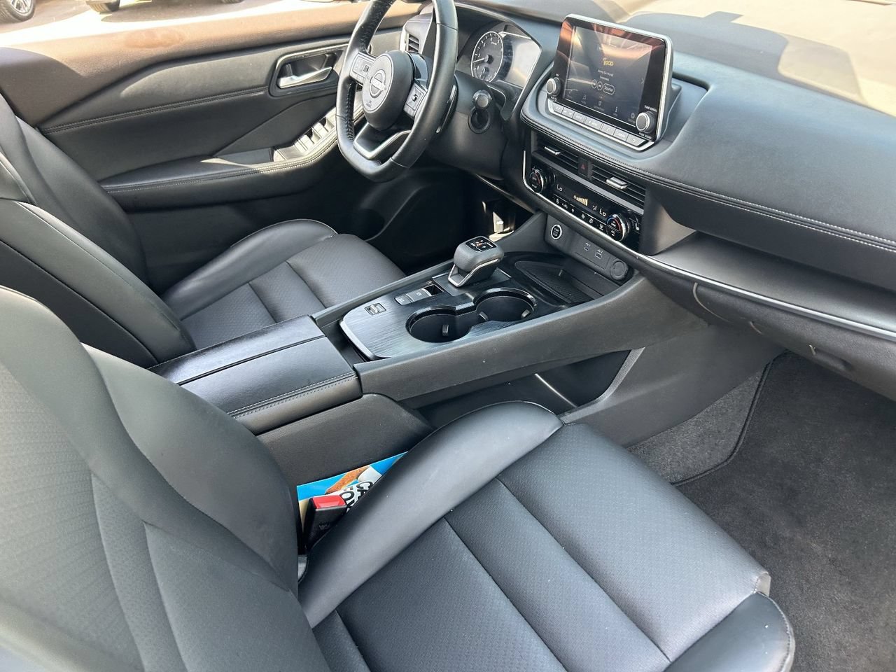 Used 2023 Nissan Rogue SV w/ SV Premium B Package FWD image 13