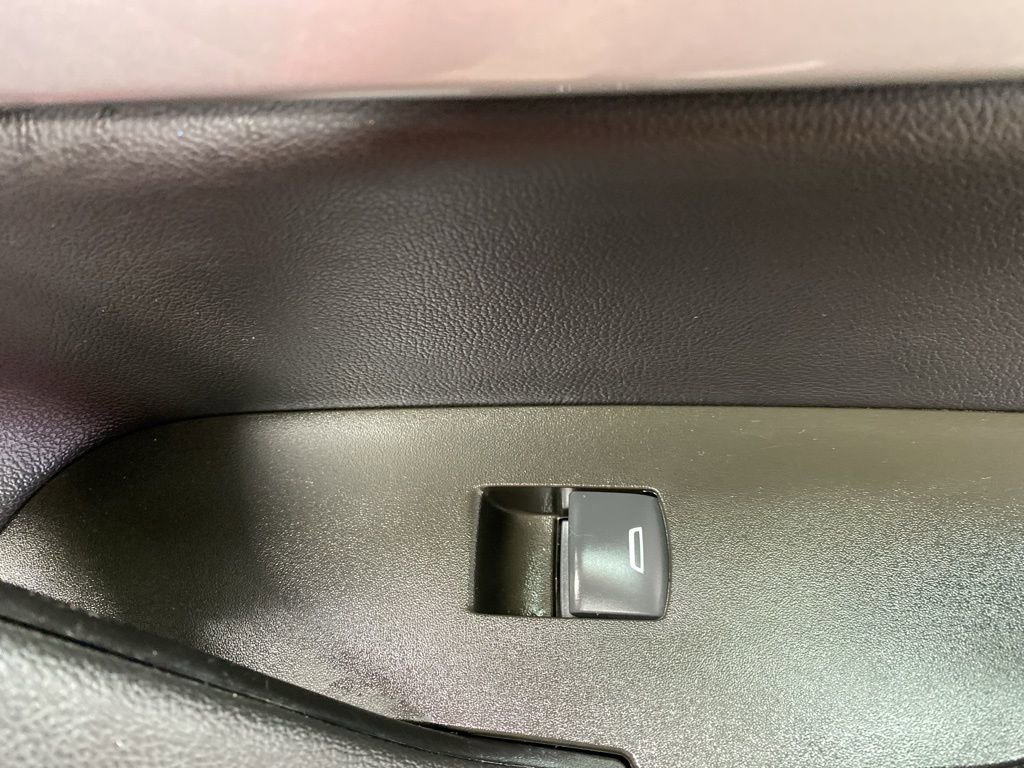 Used 2024 Chevrolet Blazer LT w/ Convenience Package image 21