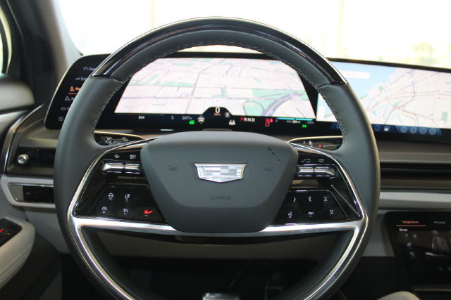 New 2027 Cadillac Vistiq Premium Luxury w/ LPO, Floor Liner Package AWD/4WD image 28