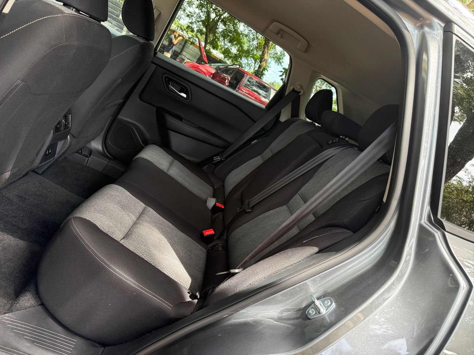 Used 2026 Nissan Rogue SV AWD/4WD image 24