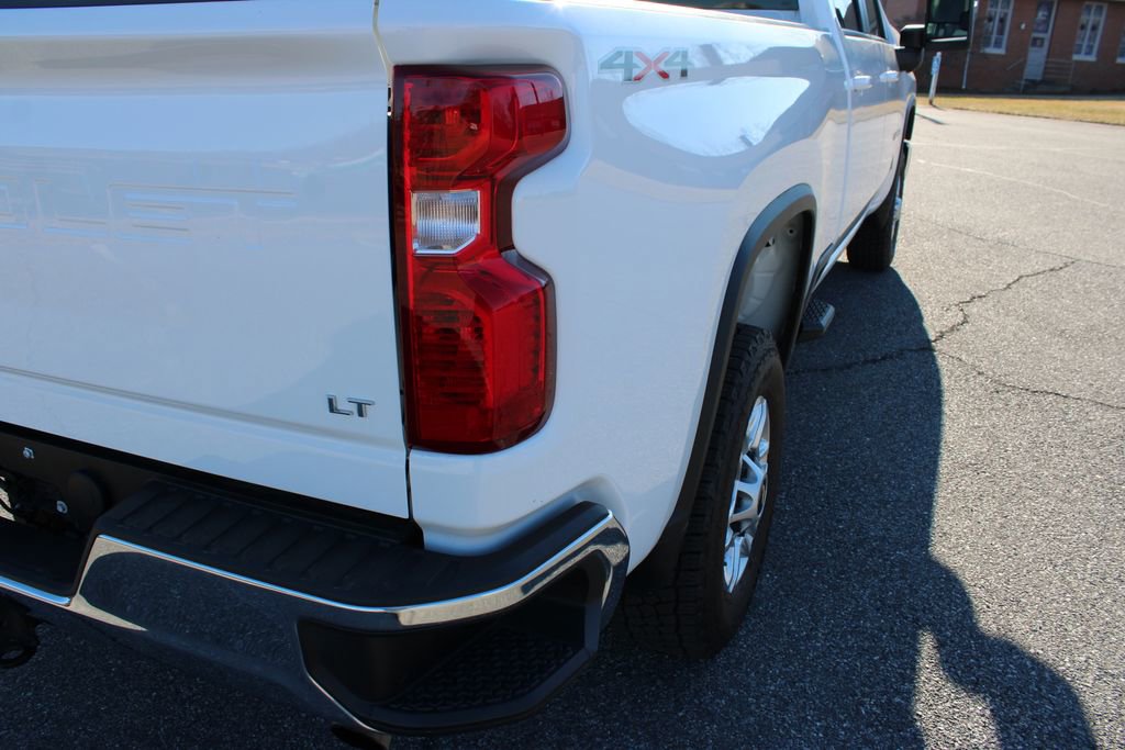 Used 2024 Chevrolet Silverado 2500 LT image 44