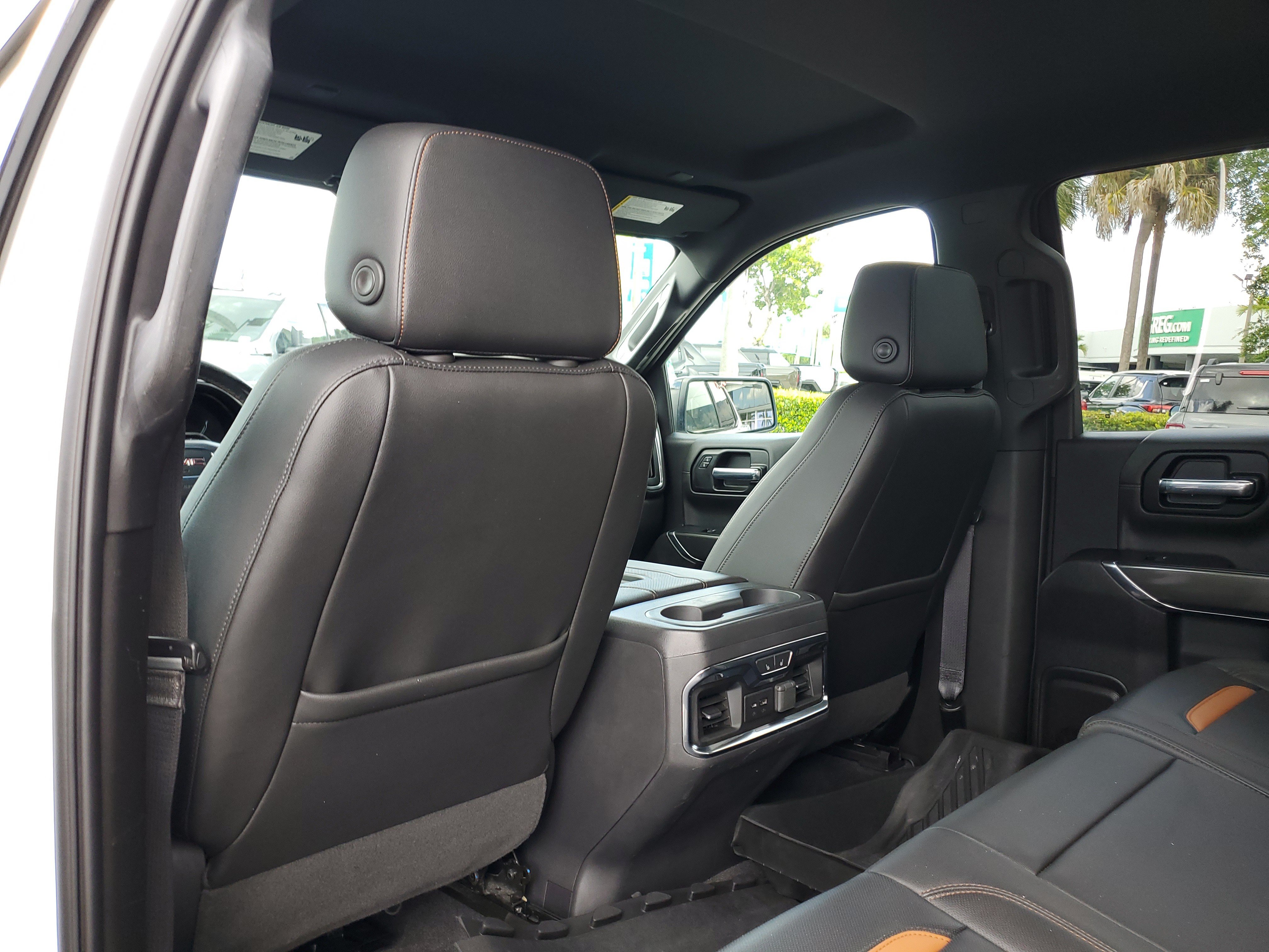 Used 2020 GMC Sierra 1500 AT4 w/ AT4 Premium Package AWD/4WD image 16