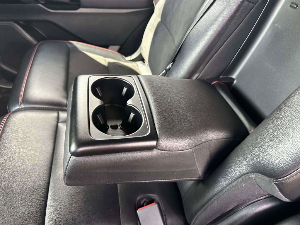 Used 2023 Ford Explorer ST-Line image 11