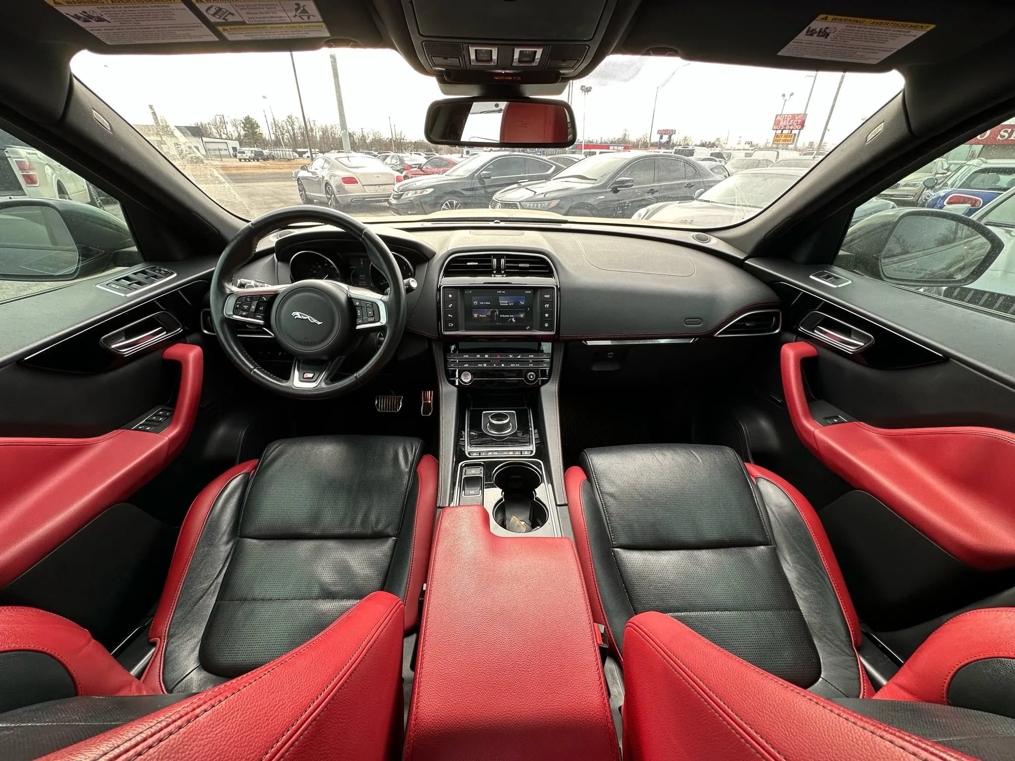 Used 2017 Jaguar F-PACE S AWD/4WD image 11