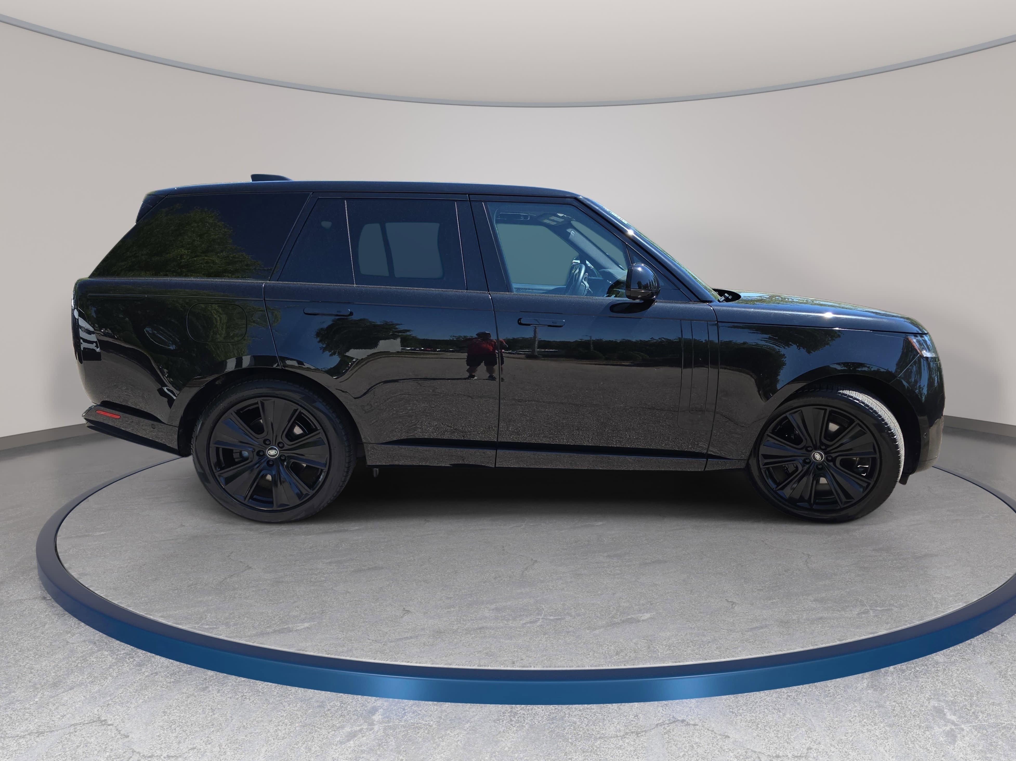 Certified 2024 Land Rover Range Rover SE AWD/4WD image 4