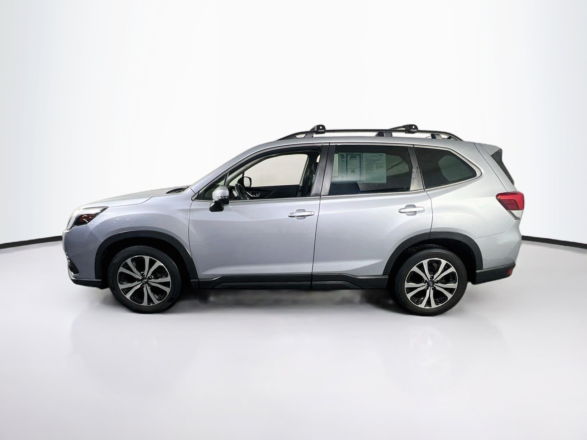 Used 2023 Subaru Forester Limited AWD/4WD image 8