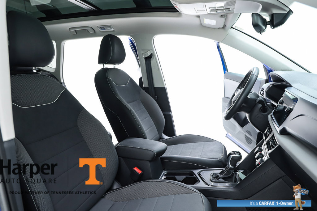Used 2023 Volkswagen Taos SE w/ Panoramic Sunroof Package FWD image 35