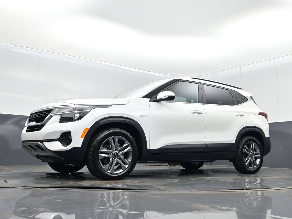 Used 2022 Kia Seltos S AWD/4WD image 13