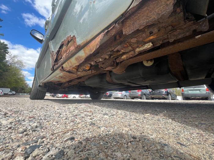 Used 2003 Dodge Caravan Sport FWD image 12