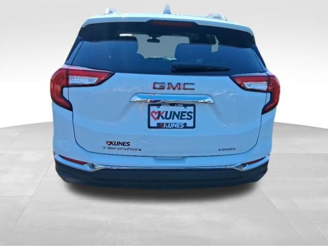 Used 2024 GMC Terrain SLT AWD/4WD image 8