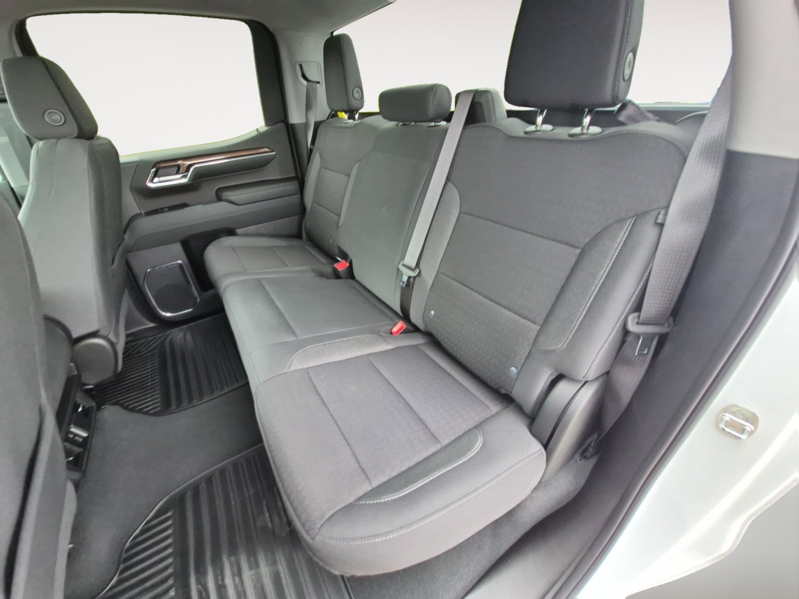 Used 2024 Chevrolet Silverado 1500 LT image 23