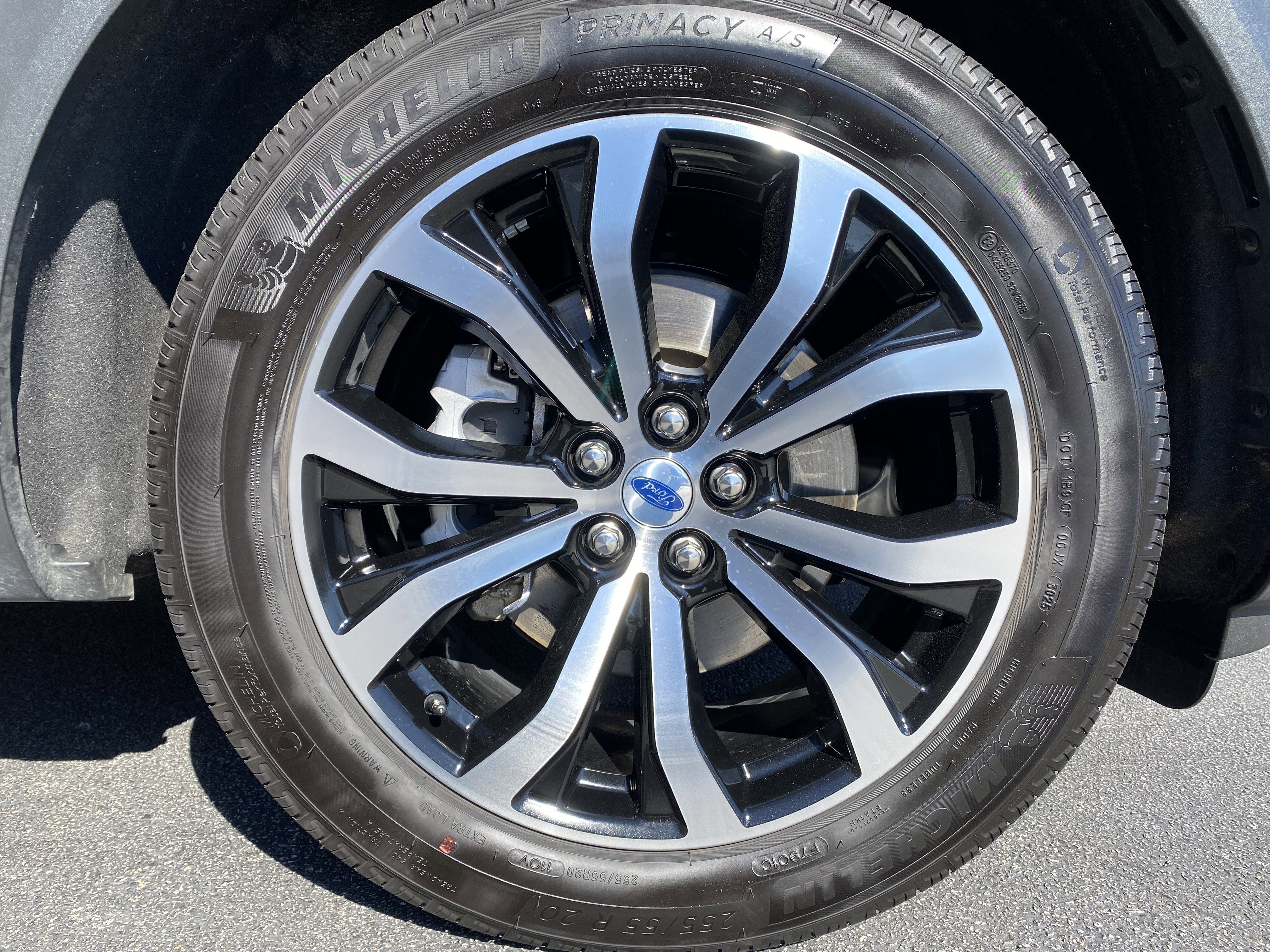 Used 2025 Ford Explorer ST-Line w/ Premium Package image 13