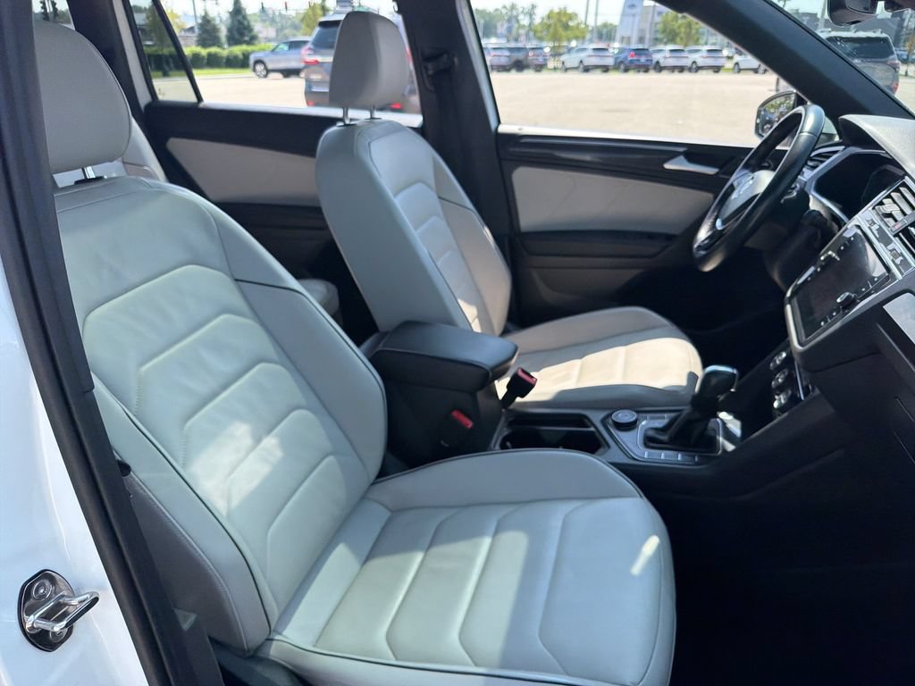 Certified 2021 Volkswagen Tiguan SEL Premium R-Line AWD/4WD image 28