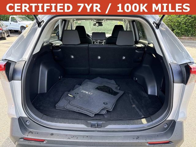 Used 2023 Toyota RAV4 XLE AWD/4WD image 12