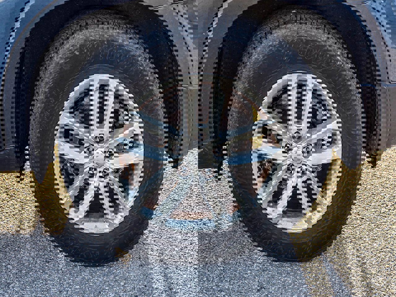 Used 2014 Kia Sorento LX image 7