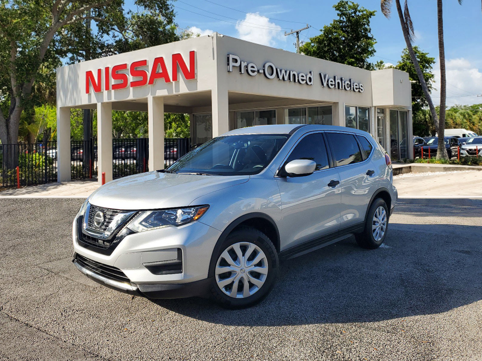 Certified 2019 Nissan Rogue S image 1