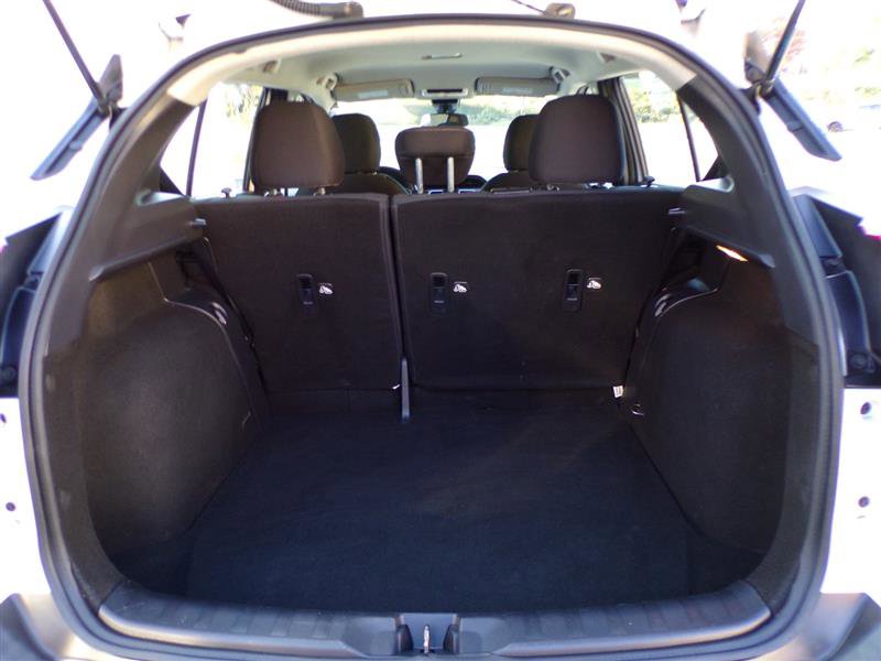 Used 2020 Nissan Kicks S image 39