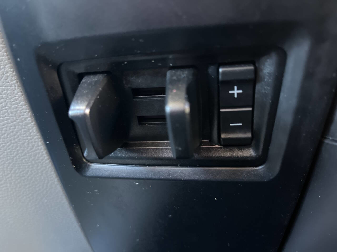 Used 2015 Ford F150 XL w/ Equipment Group 101A Mid image 25