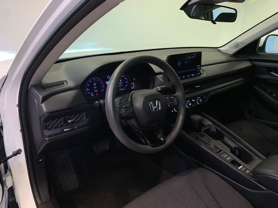 Used 2023 Honda Accord EX image 13