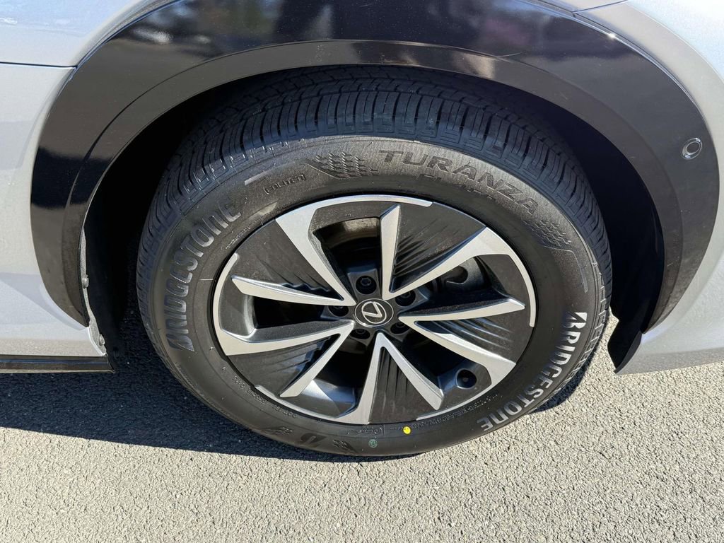 Used 2023 Lexus RZ 450e Premium w/ Technology Package AWD/4WD image 7