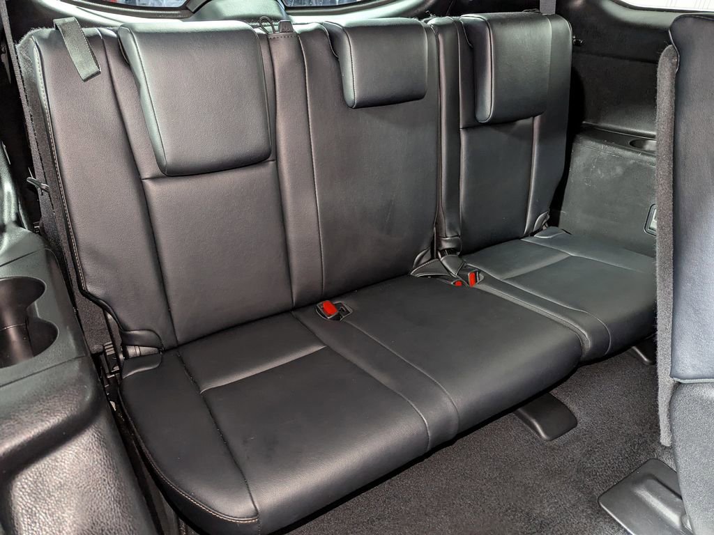 Used 2019 Toyota Highlander XLE AWD/4WD image 39