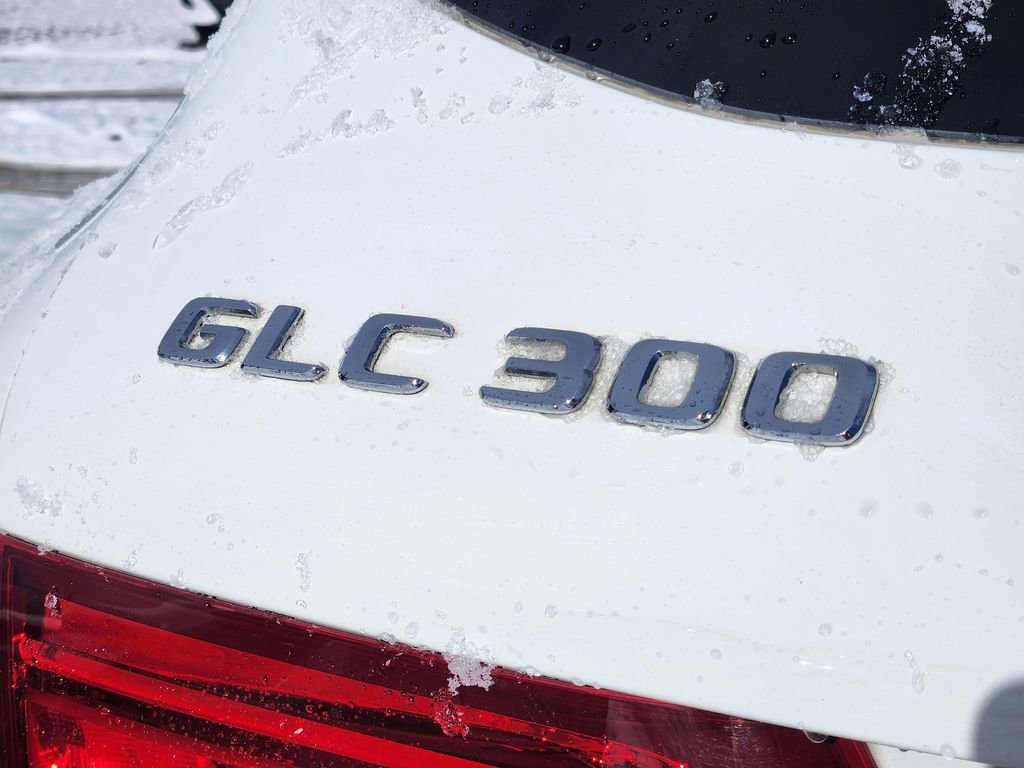 Used 2017 Mercedes-Benz GLC 300 4MATIC image 13