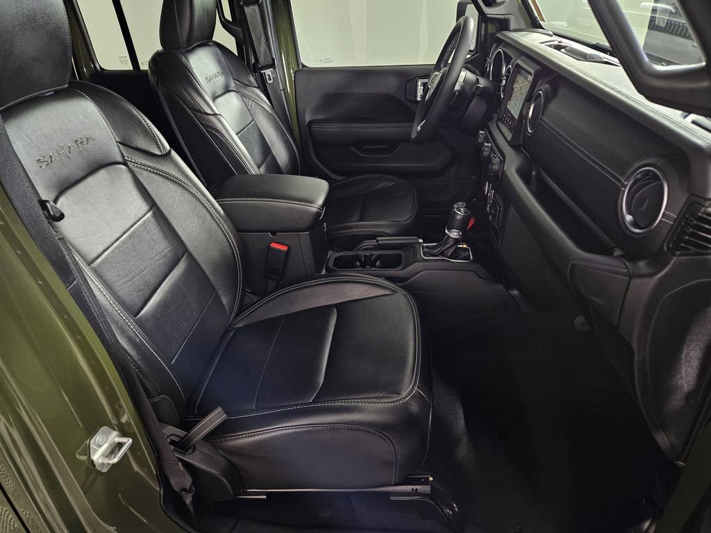Used 2023 Jeep Wrangler Unlimited Sahara image 30