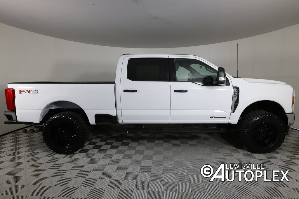 Used 2024 Ford F250 XLT w/ FX4 Off-Road Package AWD/4WD image 4
