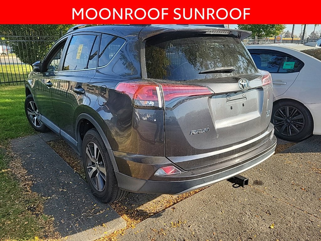 Used 2018 Toyota RAV4 XLE w/ Plus Extra Value Package AWD/4WD image 4