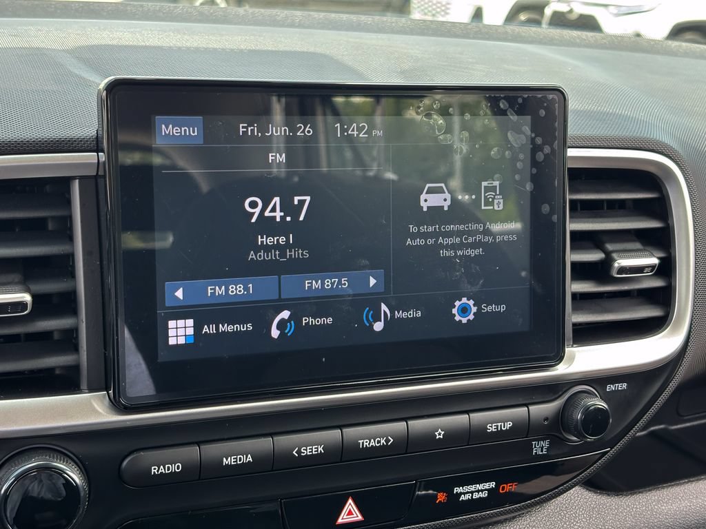 Used 2025 Hyundai Venue SE FWD image 21
