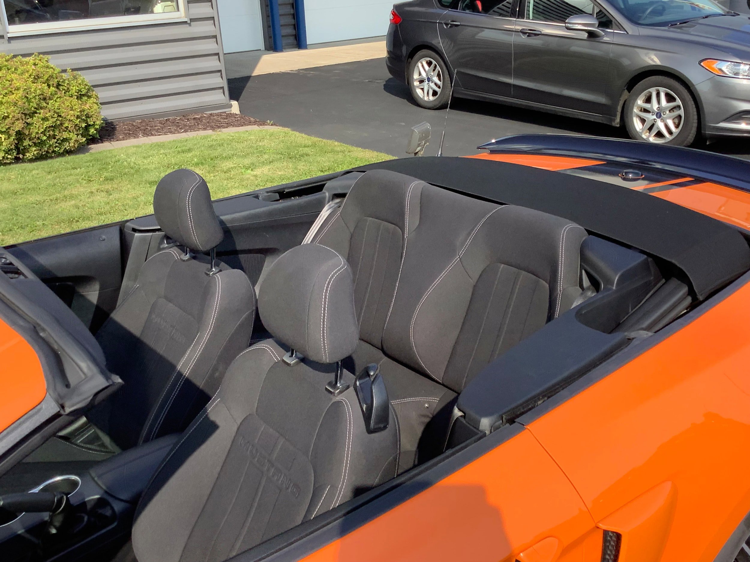 Used 2021 Ford Mustang Convertible w/ Equipment Group 101A image 7
