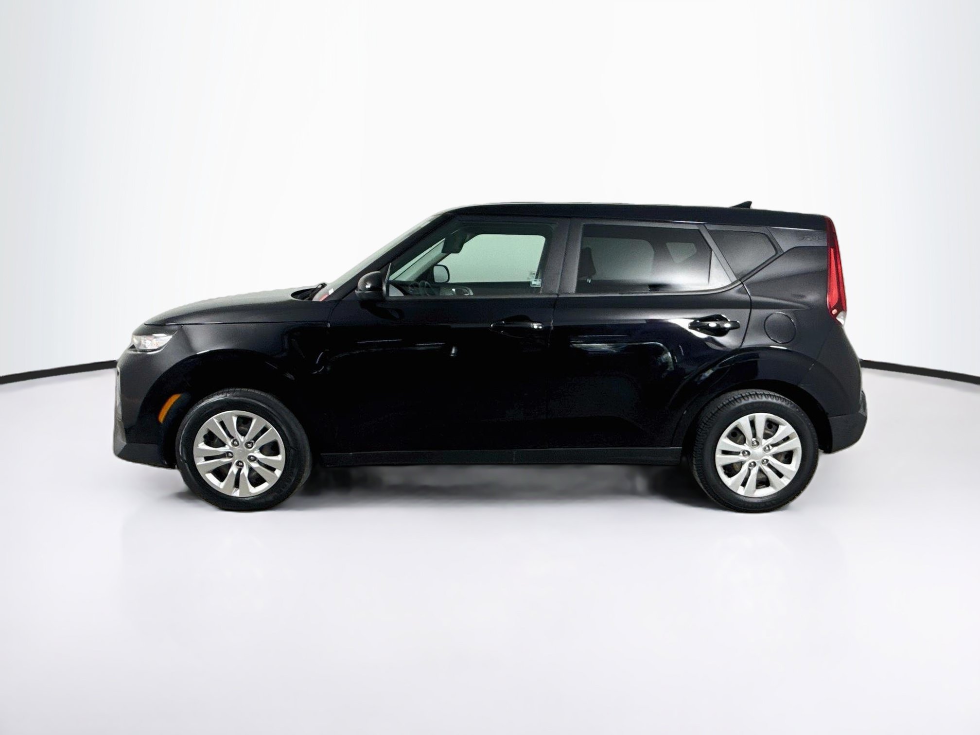 Used 2022 Kia Soul LX FWD image 7