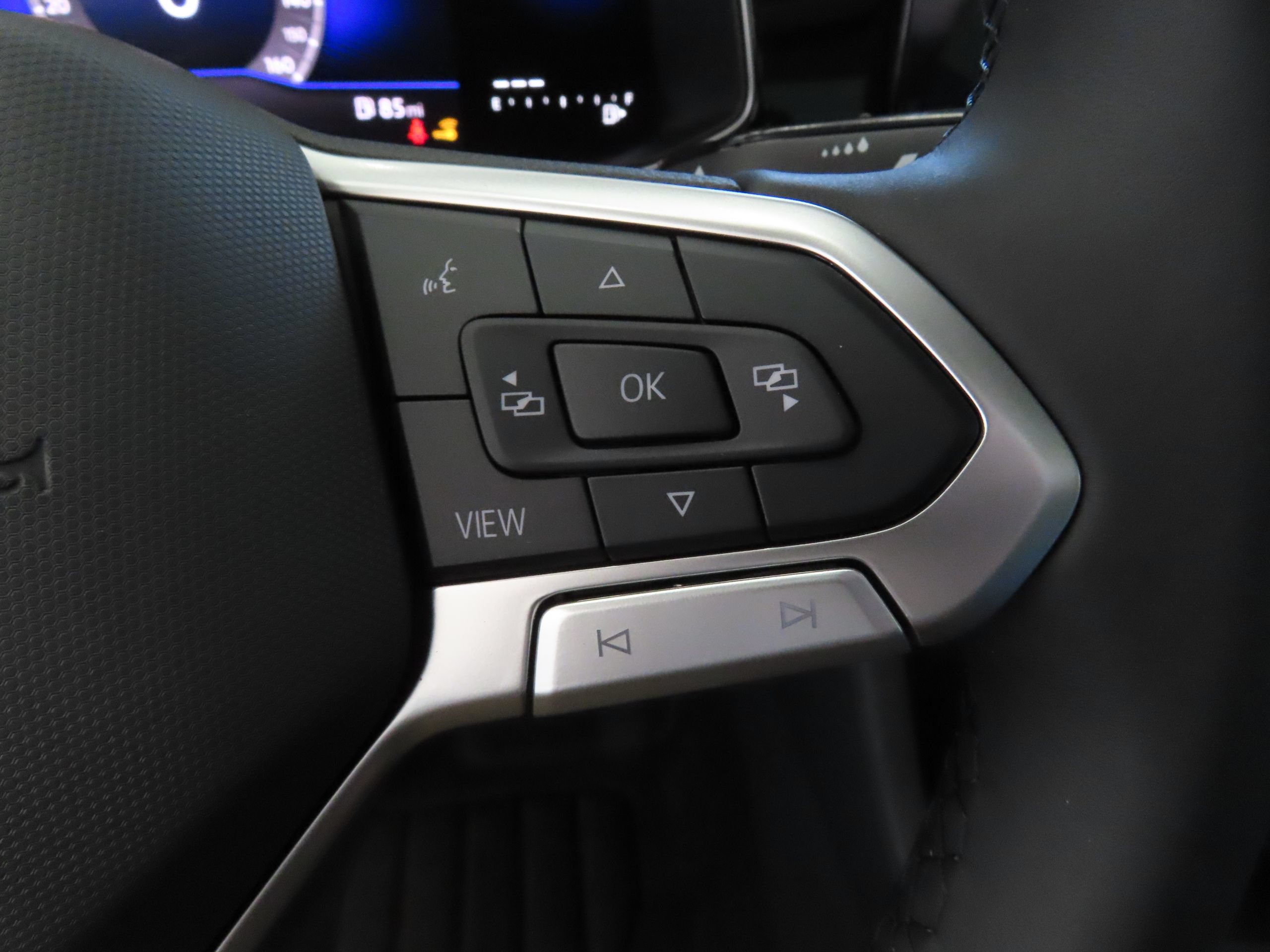 New 2026 Volkswagen Jetta SE FWD image 14