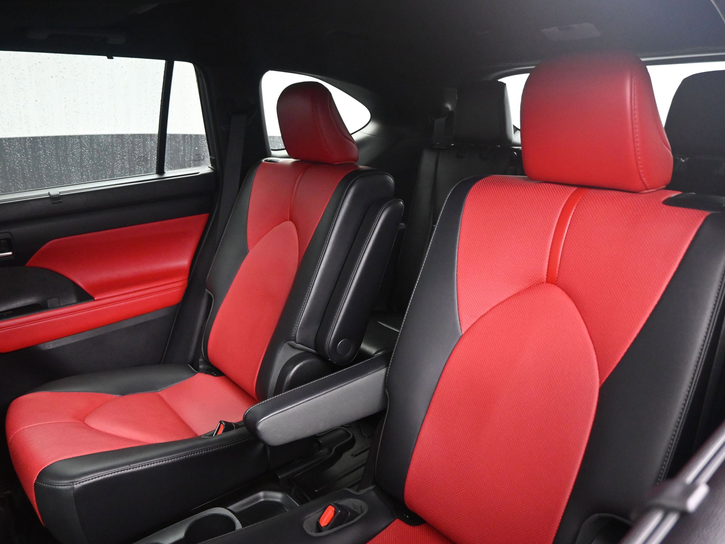 Certified 2021 Toyota Highlander XSE image 18