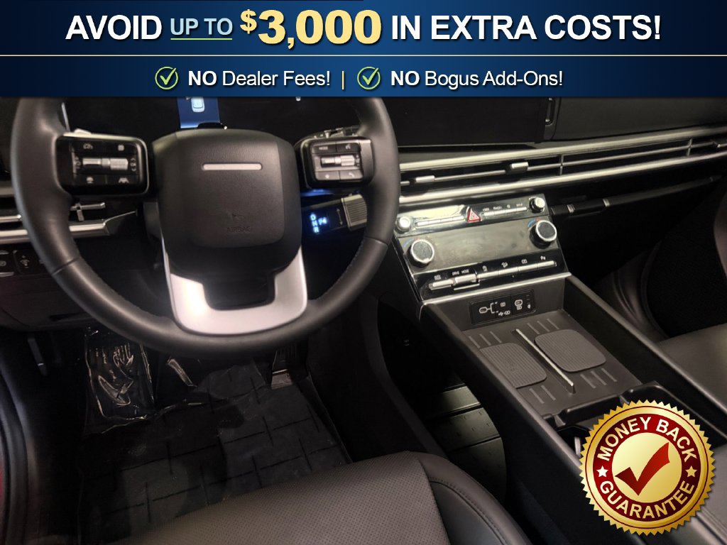 Used 2025 Hyundai Santa Fe SEL FWD image 17