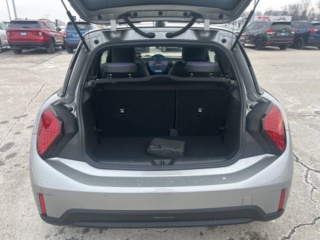 New 2026 MINI Cooper 2-Door Hardtop image 10