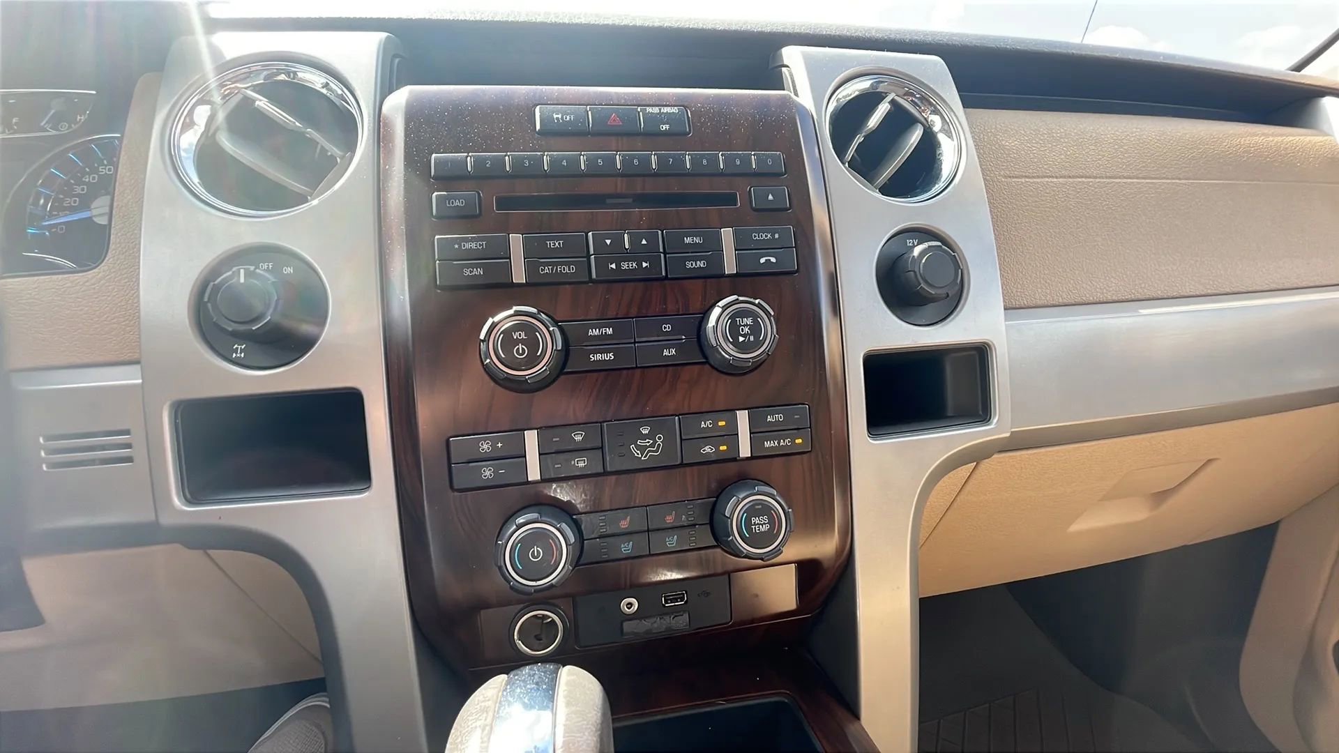 Used 2012 Ford F150 Lariat RWD image 10