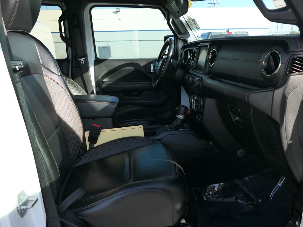 Used 2020 Jeep Wrangler Unlimited Sahara image 24
