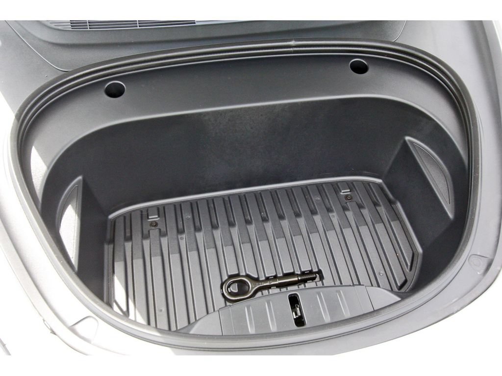 Used 2023 Tesla Model 3 Standard Range RWD image 32