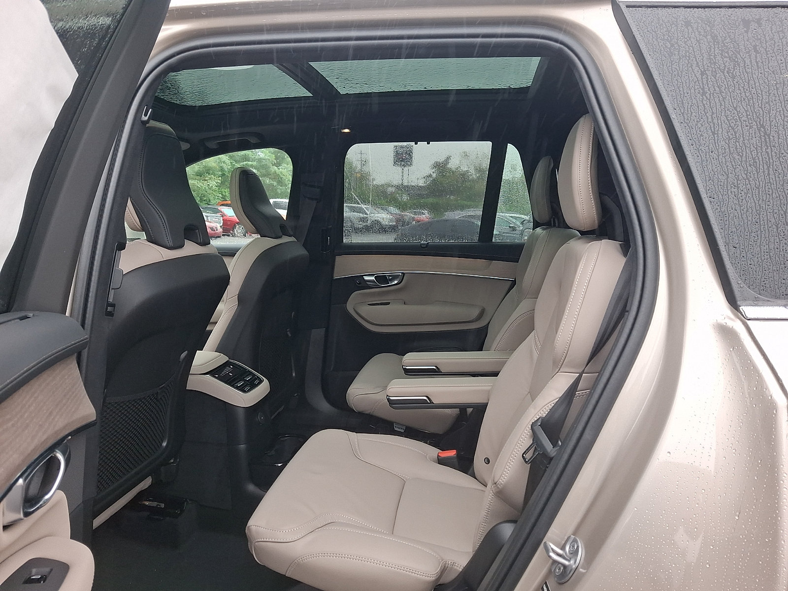 New 2027 Volvo XC90 T8 Ultra AWD/4WD image 8