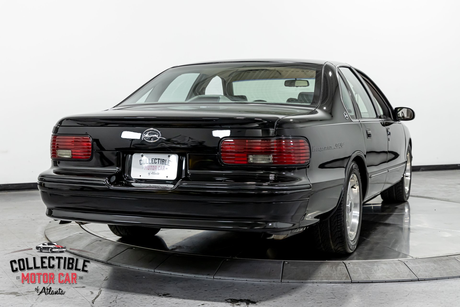 Used 1996 Chevrolet Impala SS RWD image 19